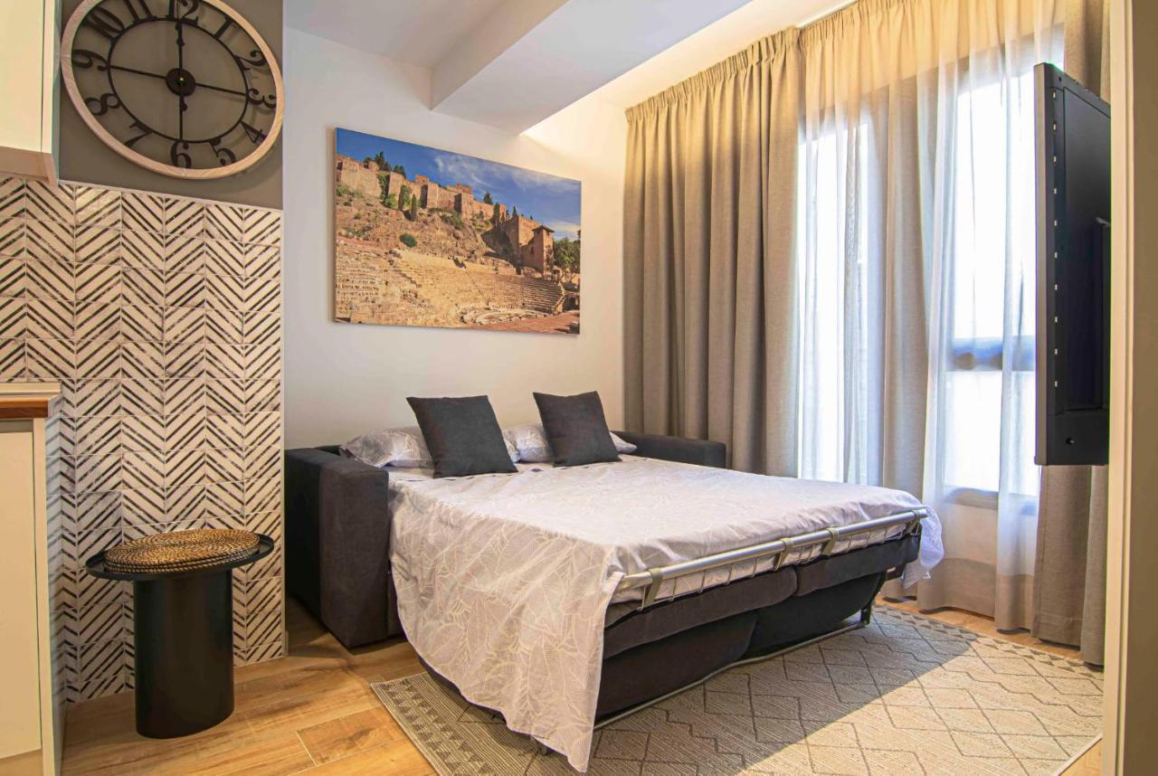 Apartamentos Leonor Malaga Exterior photo